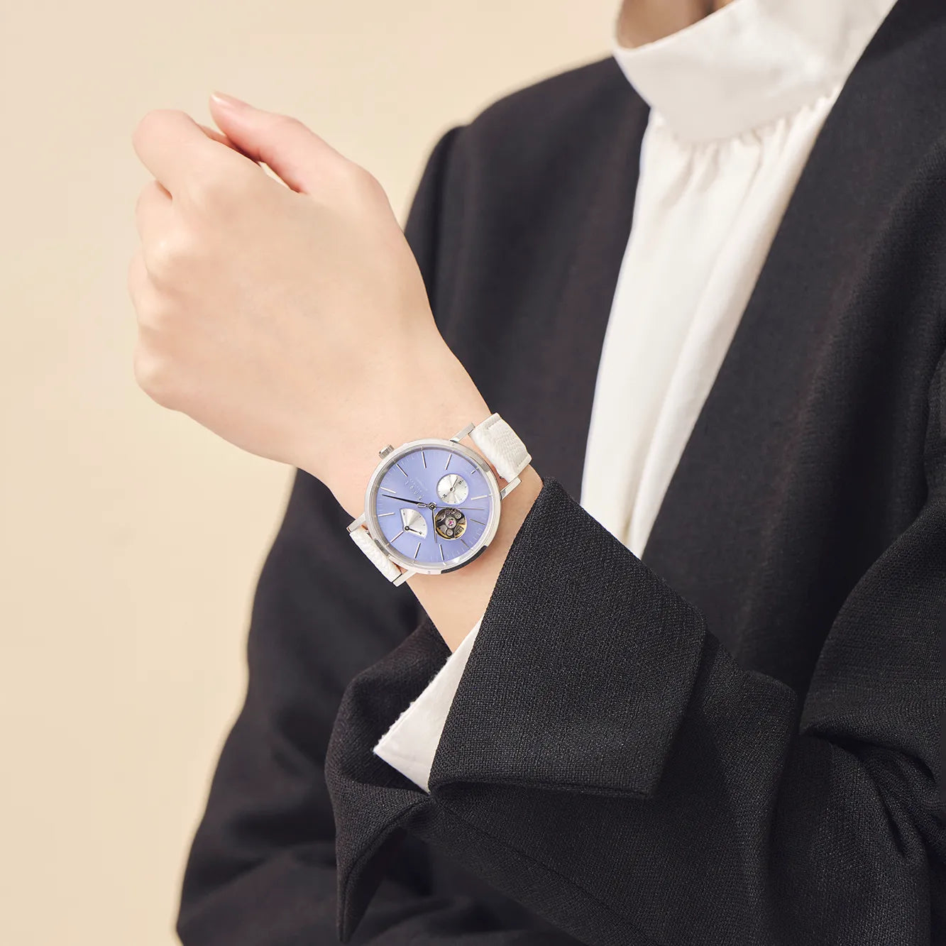 Knot CAP-38SVLBL 腕時計 メンズ レディース ライトブルー 日本製 38mm オープンハート – Maker's Watch Knot