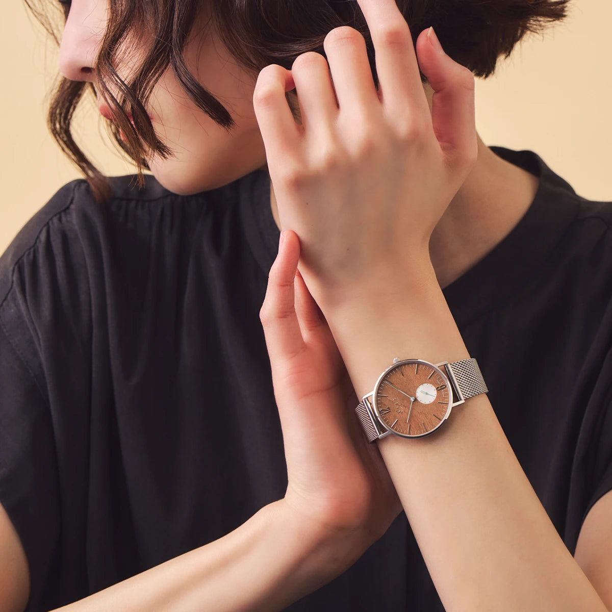 Knot CS-36SVWD-SAKURA 腕時計 メンズ レディース クォーツ ホワイト 日本製 36mm スモールセコンド 木目 木製 –  Maker's Watch Knot